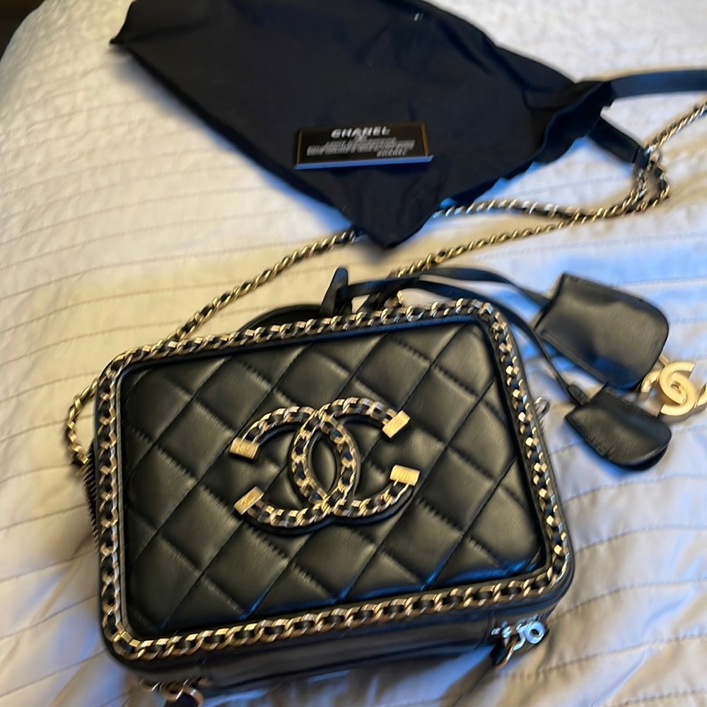 Chanel filigree vanity bag crossbody with lamb skin with gold detail Italy 2016